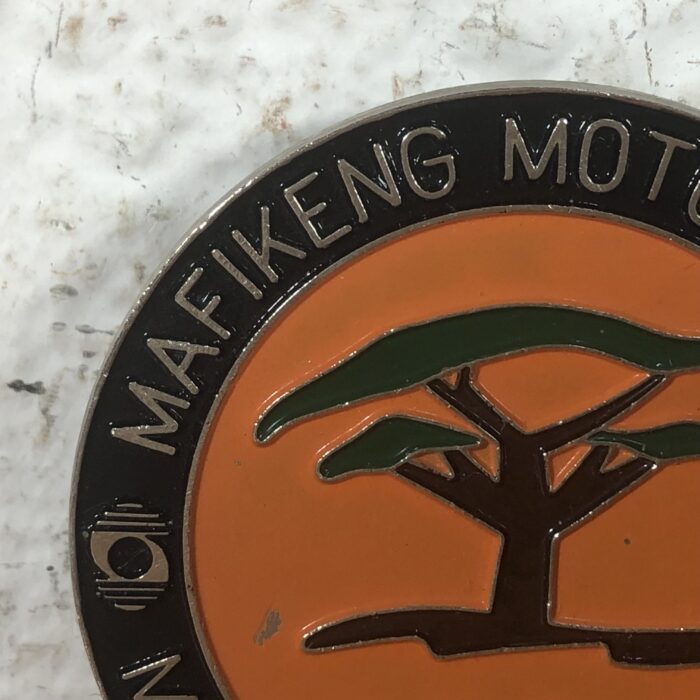 Vintage 1985 Mafikeng Motor Club Badge - Image 2