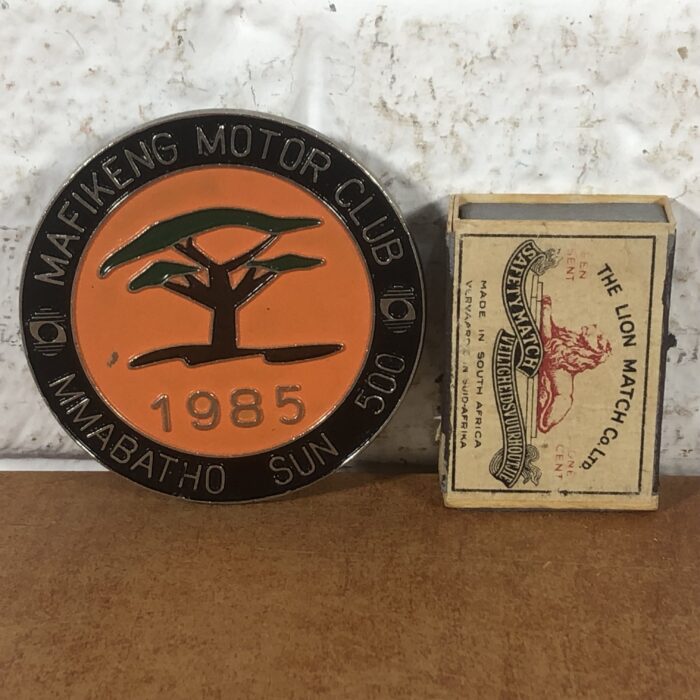 Vintage 1985 Mafikeng Motor Club Badge - Image 8