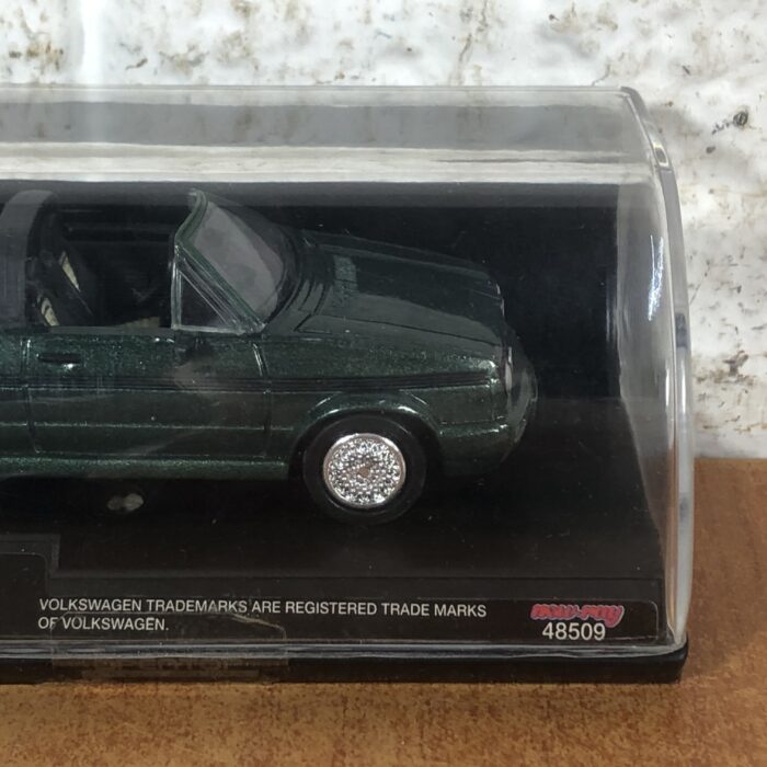 1988 Volkswagen Golf Cabriolet (1:43) - Image 4