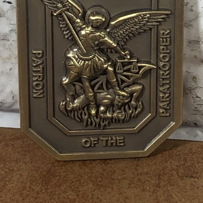 SADF St. Michael Parabat Pendant & 5 Special Forces Regiment Challenge Commeorative Coin - Image 6