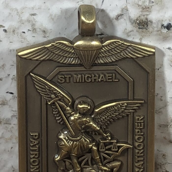 SADF St. Michael Parabat Pendant & 5 Special Forces Regiment Challenge Commeorative Coin - Image 5