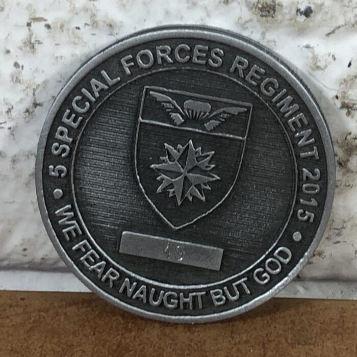 SADF St. Michael Parabat Pendant & 5 Special Forces Regiment Challenge Commeorative Coin - Image 3