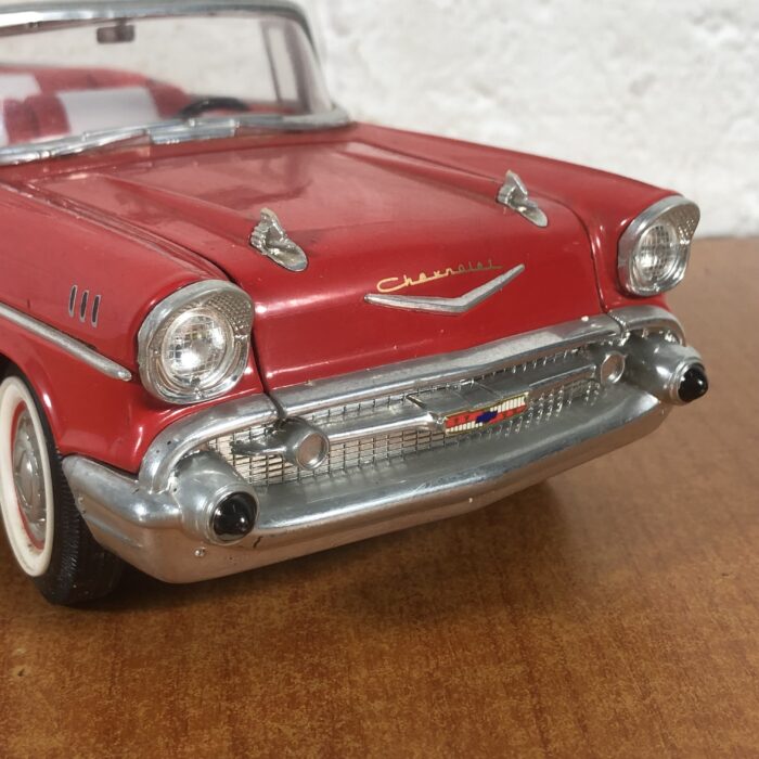 1957 Chevrolet Belair (1:18) - Image 2