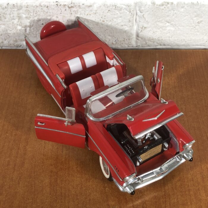 1957 Chevrolet Belair (1:18) - Image 3