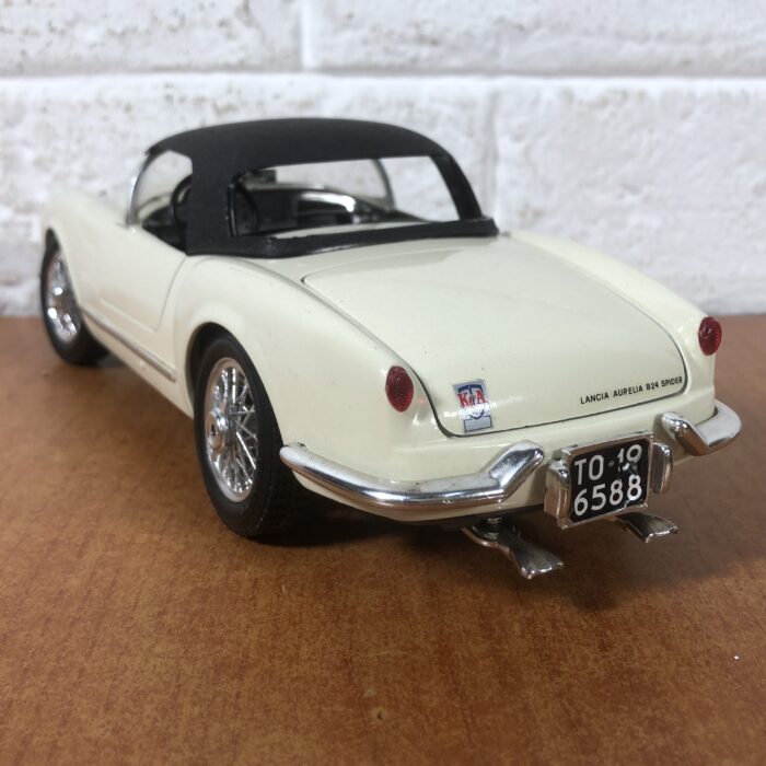 1955 Lancia Aurelia B24 Spider (1:18) ~ Made in Italy - Image 7