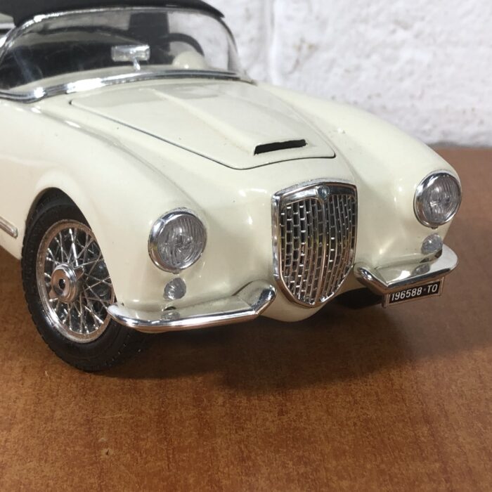 1955 Lancia Aurelia B24 Spider (1:18) ~ Made in Italy - Image 2