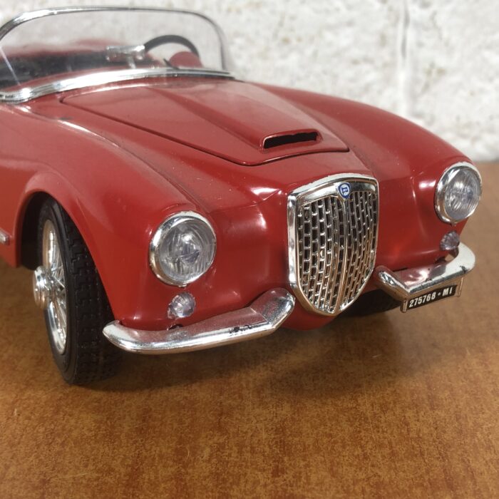 1955 Lancia Aurelia B24 Spider (1:18) ~ Made in Italy - Image 2
