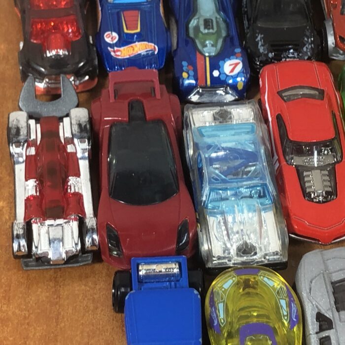 Hotwheels Collection in Carry Case - Image 6