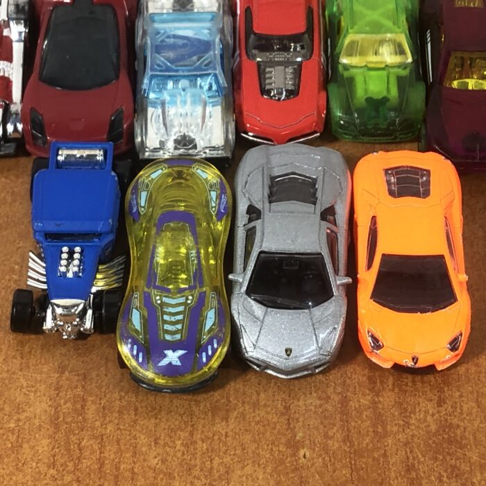 Hotwheels Collection in Carry Case - Image 7