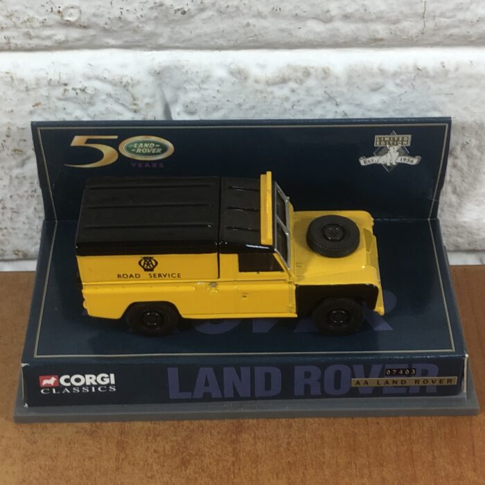 Corgi Classics AA Road Service Land Rover Model - Image 7