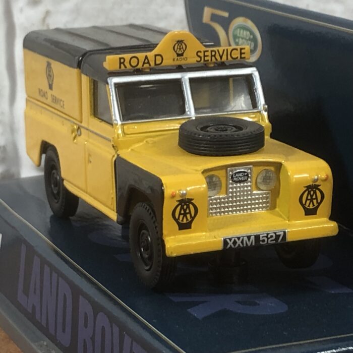Corgi Classics AA Road Service Land Rover Model - Image 2