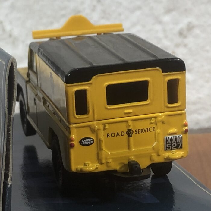 Corgi Classics AA Road Service Land Rover Model - Image 6