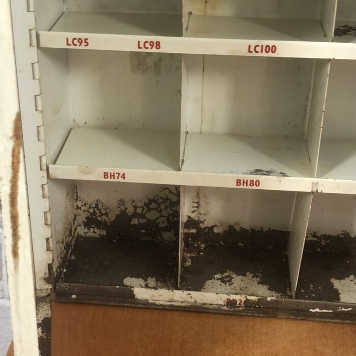 Vintage Repco Metal Cabinet - Image 10