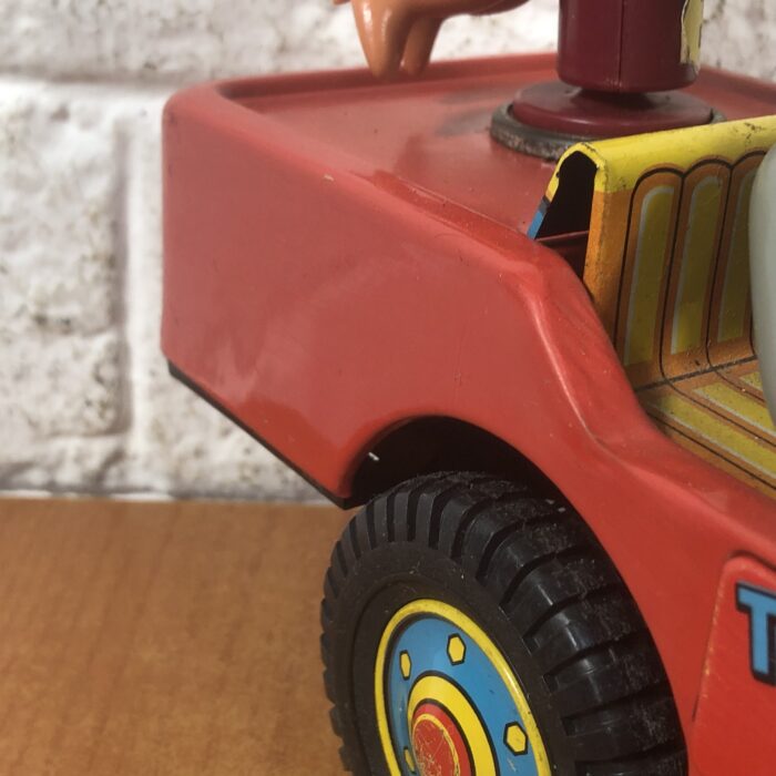 RARE Vintage 1960s Tom & Jerry Tin Toy Jeep Model (Made in Japan) - Image 5