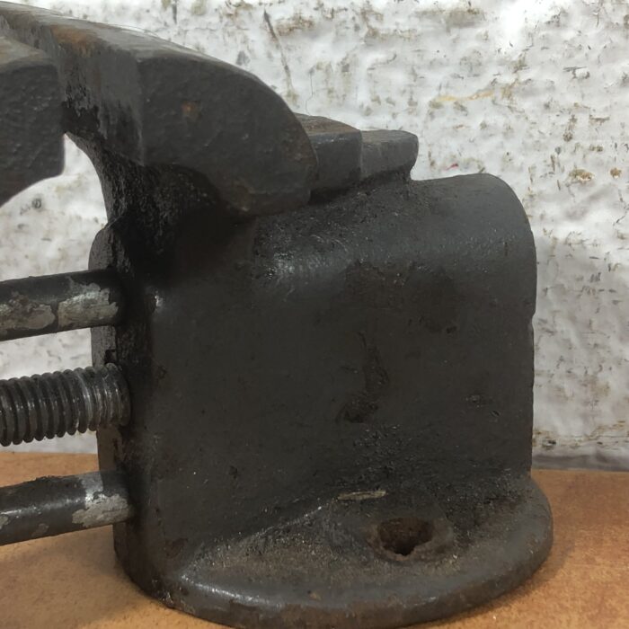 Small Vintage Bench Vice - Image 7