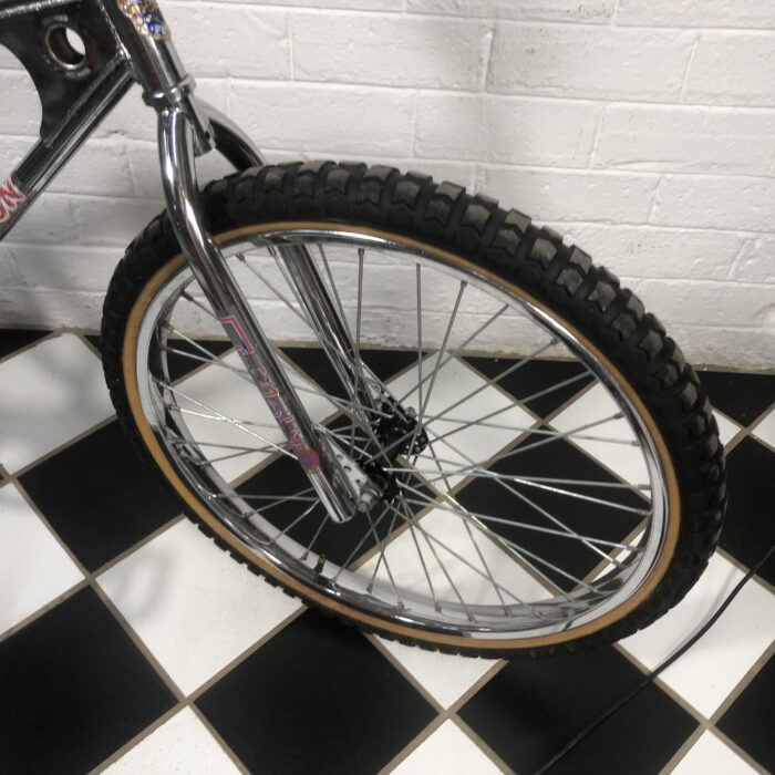 RARE Vintage 1980s BMX Bicycle - Image 4
