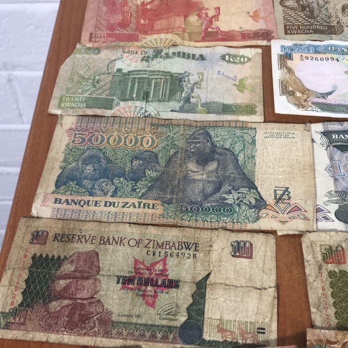 Vintage African Bank Notes (Zambia, Angola, Botswana & more) - Image 5
