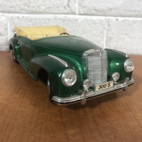 1955 Mercedes-Benz 300S (1:18)