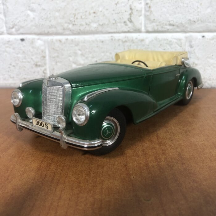 1955 Mercedes-Benz 300S (1:18) - Image 3