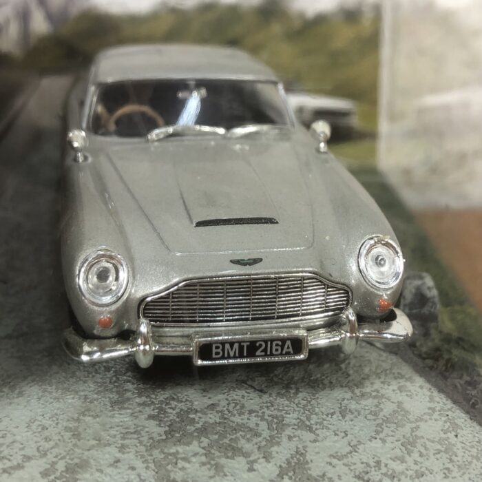 James Bond Aston Martin DB5 Model (Goldfinger) - Image 2