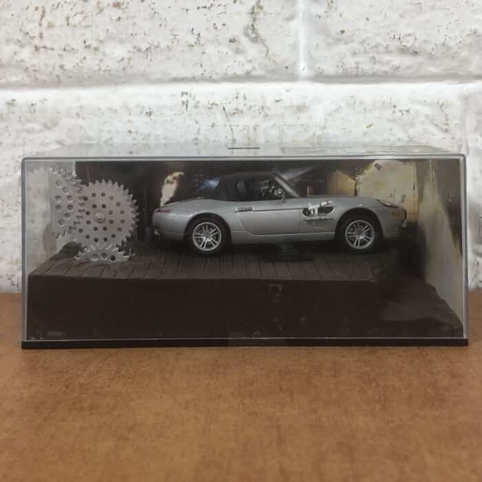 James Bond BMW Z8 Model (The World Is Not Enough) - Image 2