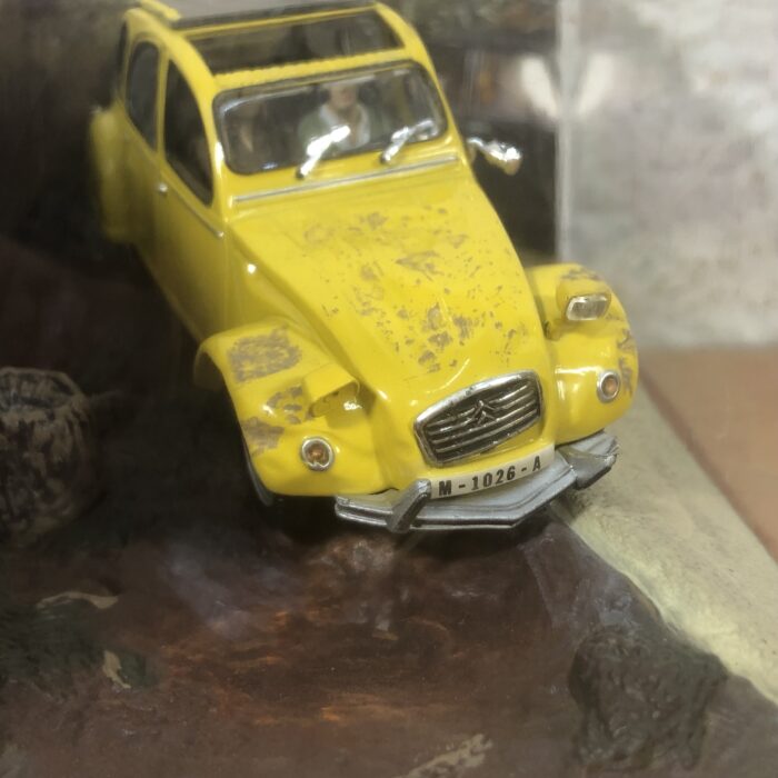 James Bond Citroën 2CV Model (For Your Eyes Only) - Image 2