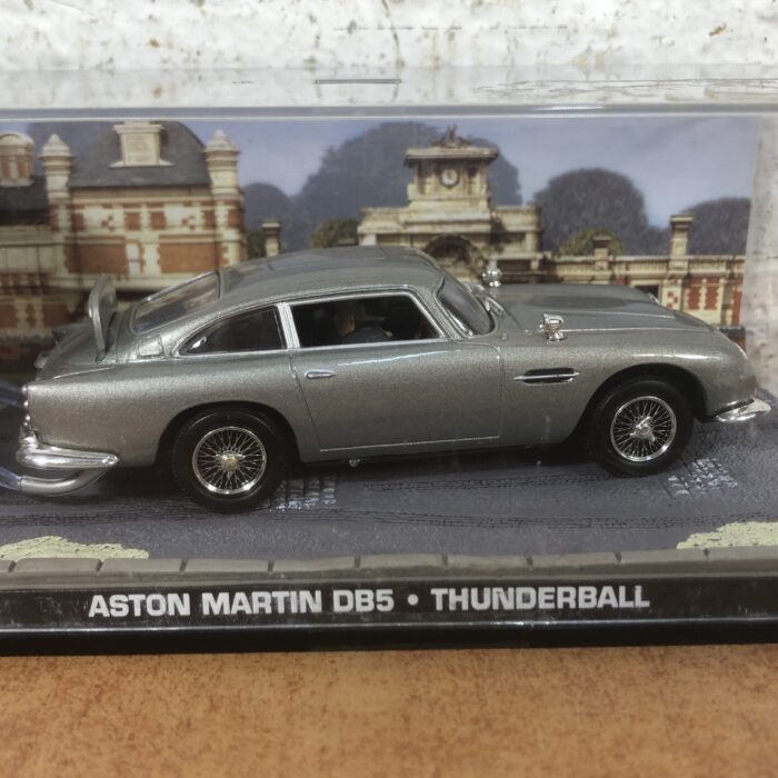 James Bond Aston Martin DB5 Model (Thunderball) - Image 3