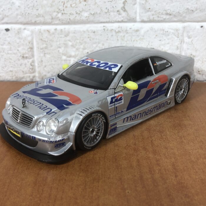 2000 Mercedes-Benz CLK-DTM (1:18) - Image 3