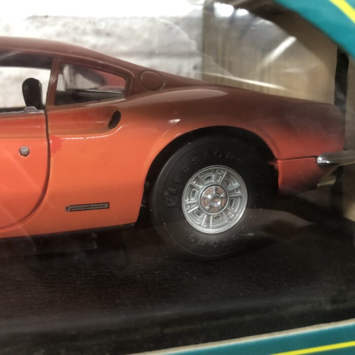 Ferrari Dino 246GT (1:18) - Image 10