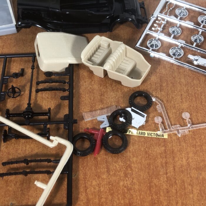 1930 Packard Victoria Assembly Kit (1:48) ~ Made in USA - Image 3