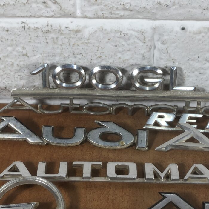 Vintage Car Badges - Image 4