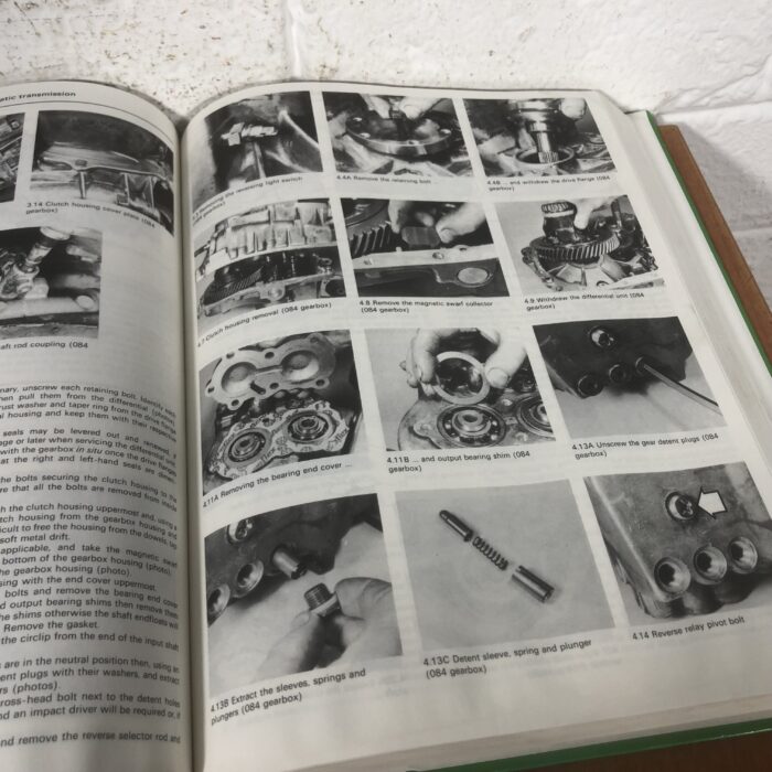 Vintage Audi & Volkswagen Owners Workshop Manuals - Image 4