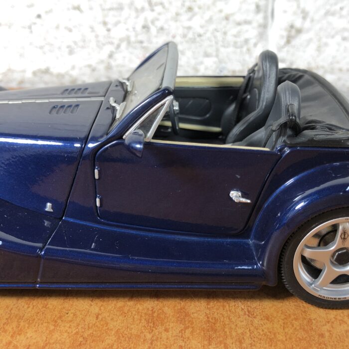 Morgan Aero 8 (1:18) - Image 7
