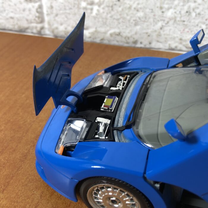 1991 Bugatti EB 110 (1:18) ~ Made in Italy - Image 5