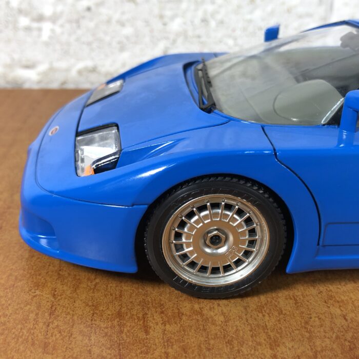 1991 Bugatti EB 110 (1:18) ~ Made in Italy - Image 4