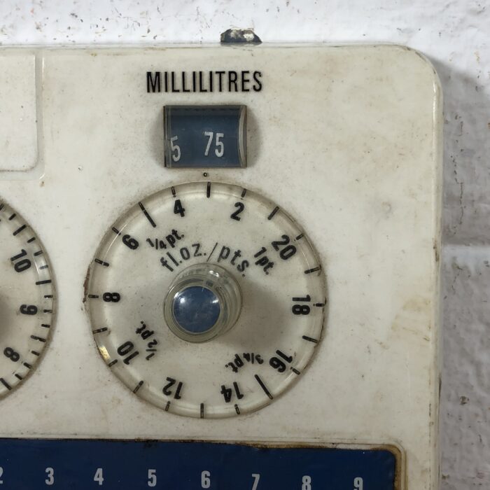 Vintage 1970s Metricook Probus (Manual Kitchen Converter) - Image 4