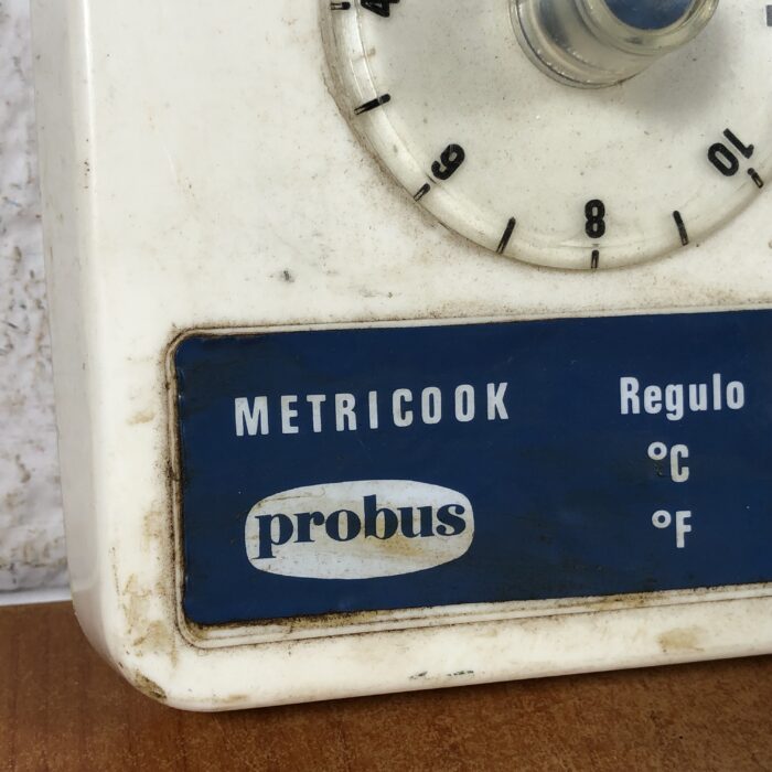 Vintage 1970s Metricook Probus (Manual Kitchen Converter) - Image 5