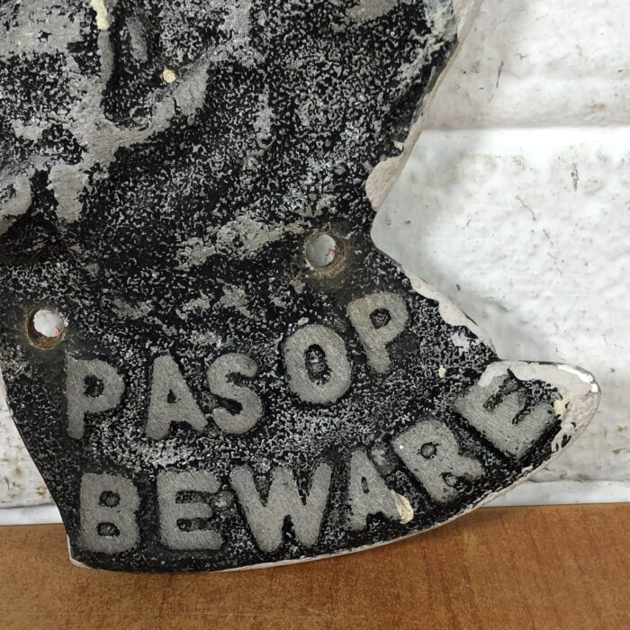 Vintage Cast Aluminium 'Beware of the Dog' Sign - Image 4