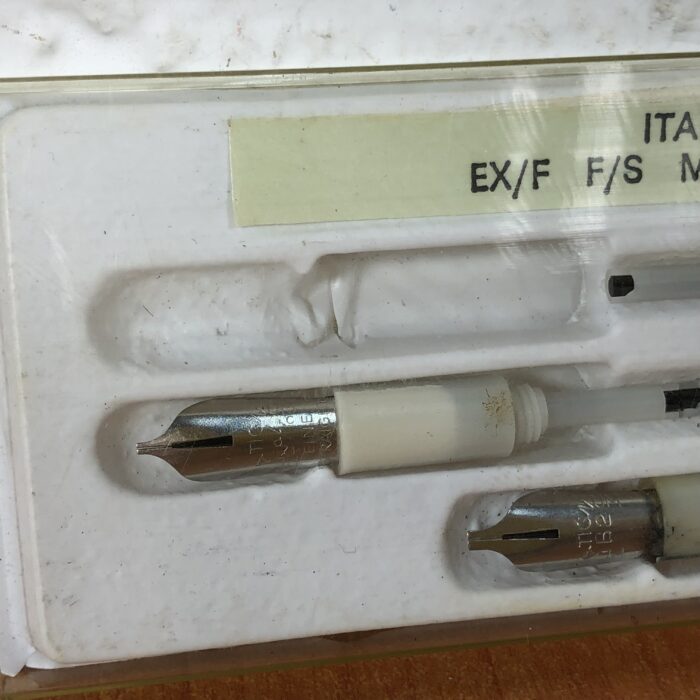 Vintage Platignum Silverline Fountain Pen on Stand & Cartridges (Made in England) - Image 7