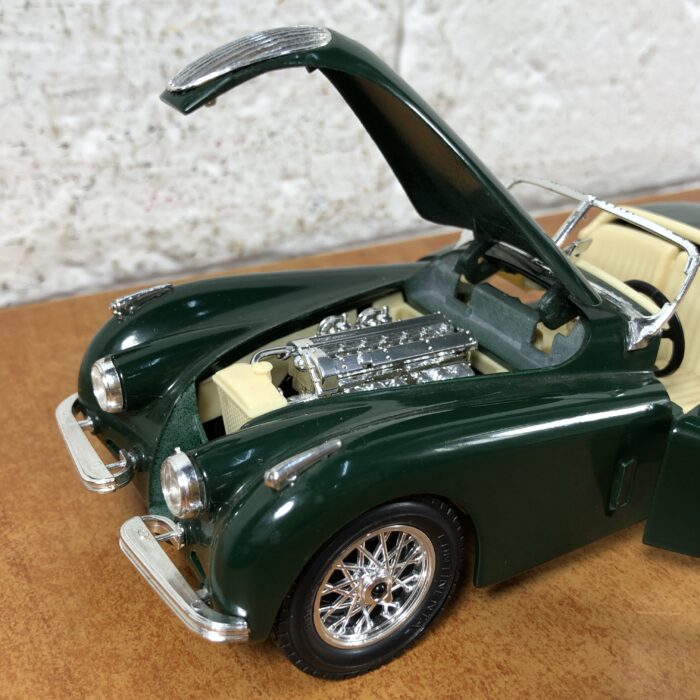 1948 Jaguar XK 120 (1:24) ~ Made in Italy - Image 4