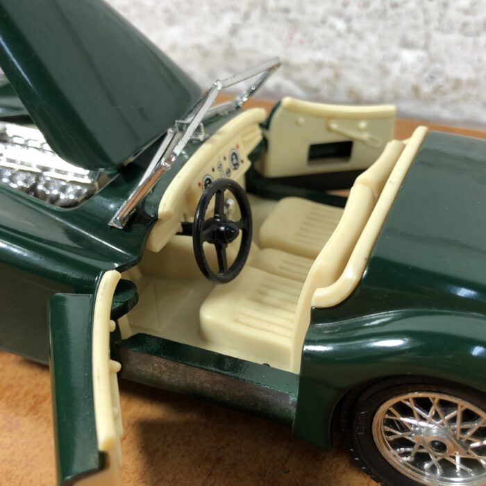 1948 Jaguar XK 120 (1:24) ~ Made in Italy - Image 6