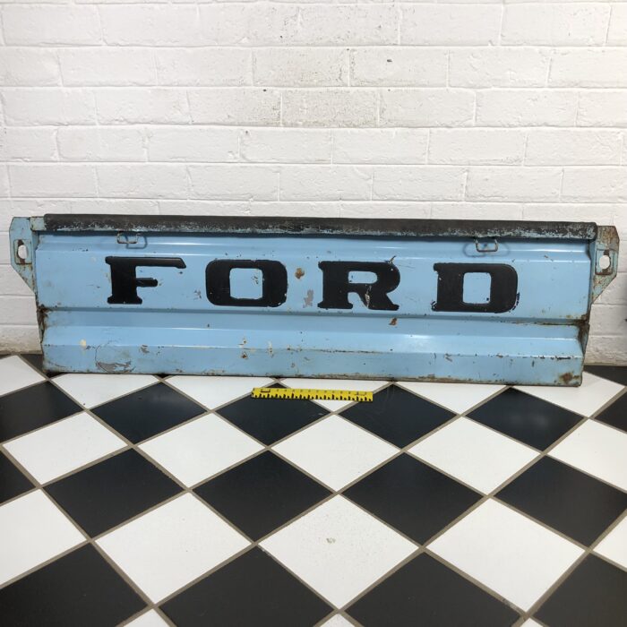 Vintage Ford Tailgate - Image 8