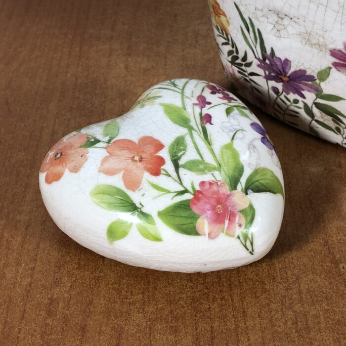 Ceramic Plant Pot & Heart Ornament - Image 2