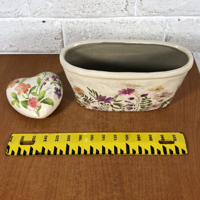 Ceramic Plant Pot & Heart Ornament - Image 8