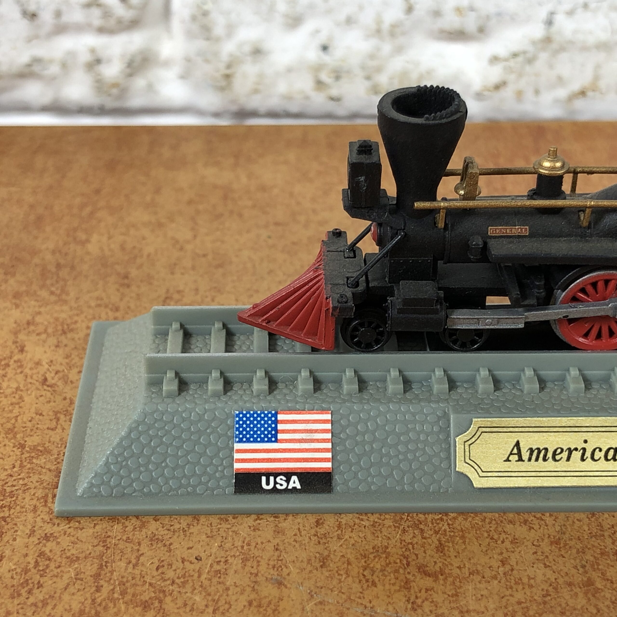 USA American Standard 'The General' Locomotive Model (1:160) - Image 3