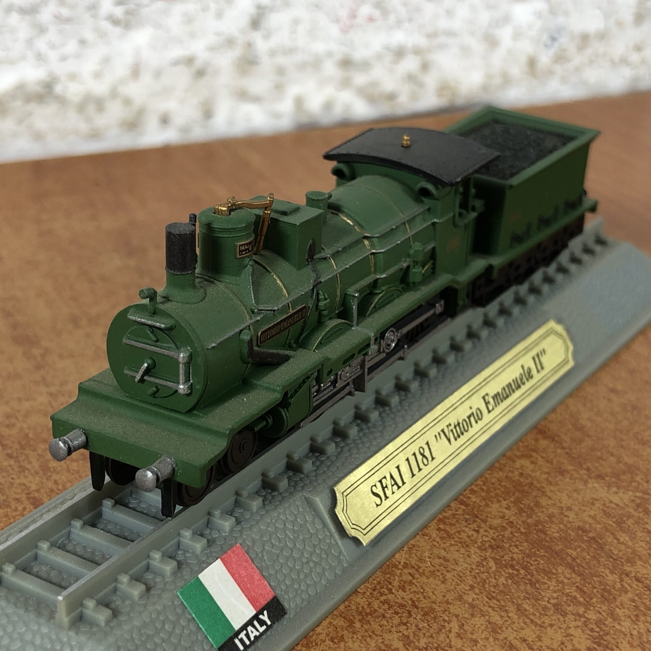 Italian SFAI 1181 "Vittorio Emanuele II" Locomotive Model (1:160) - Image 2