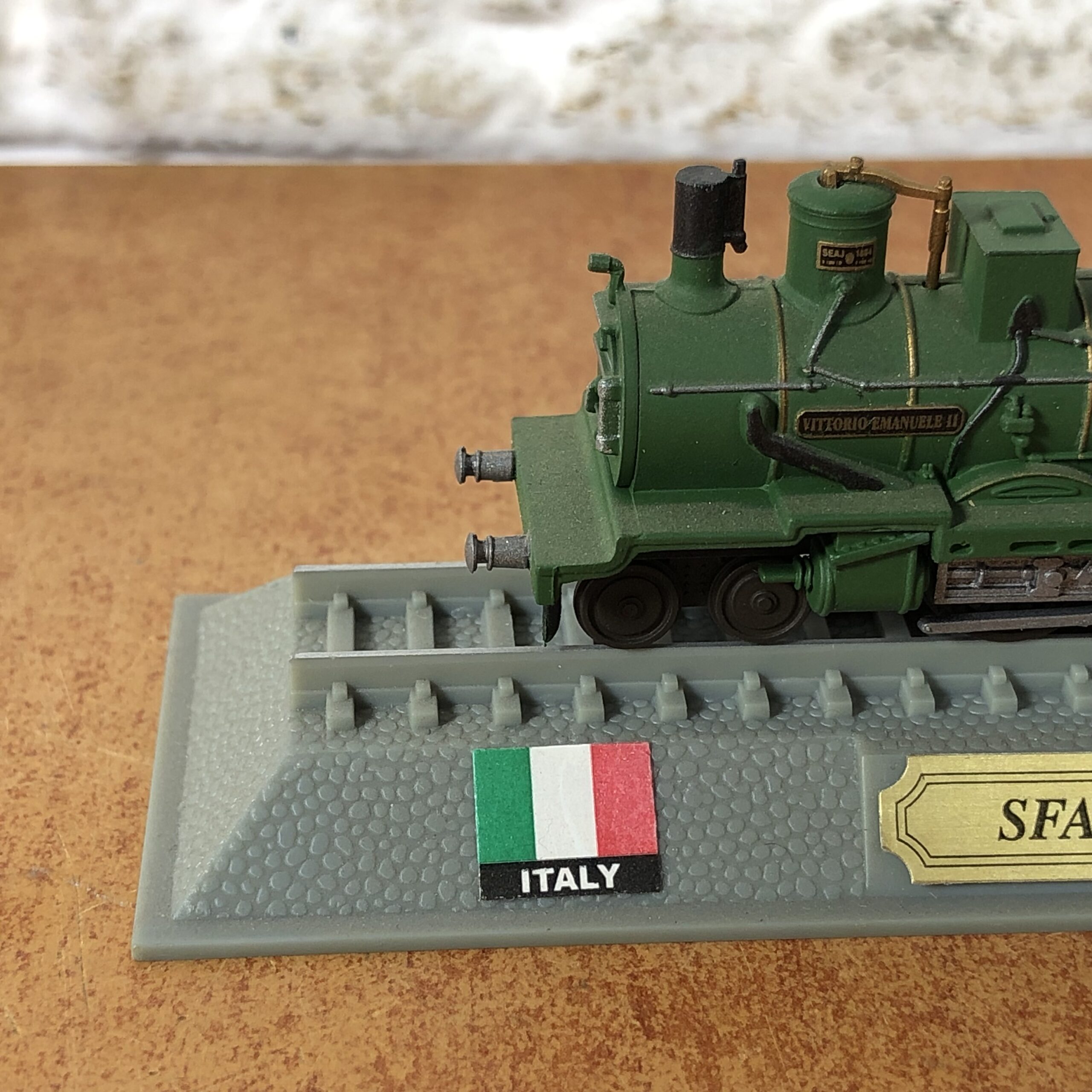 Italian SFAI 1181 "Vittorio Emanuele II" Locomotive Model (1:160) - Image 3
