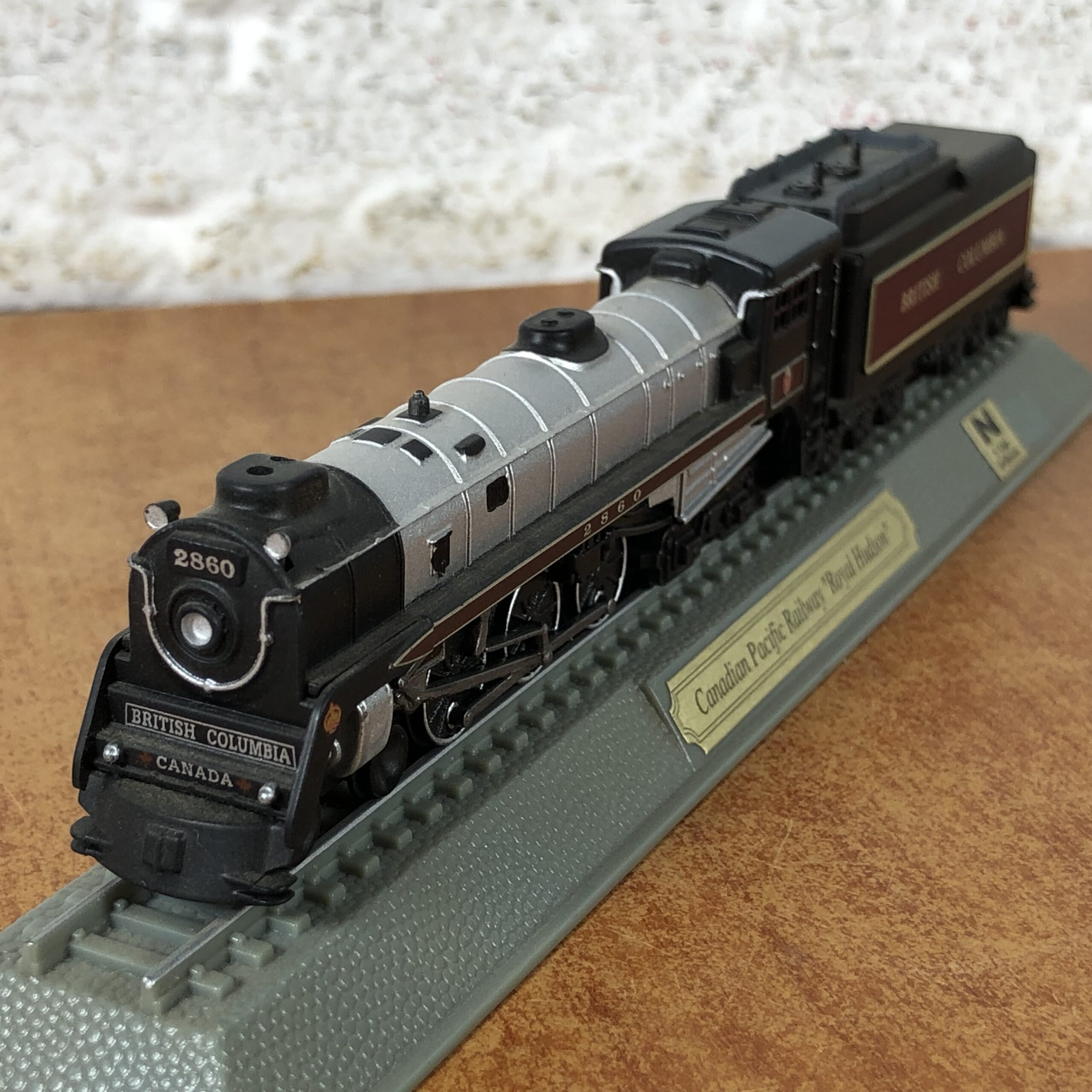 Canadian Pacific Railway "Royal Hudson" Locomotive Model (1:160) - Image 2