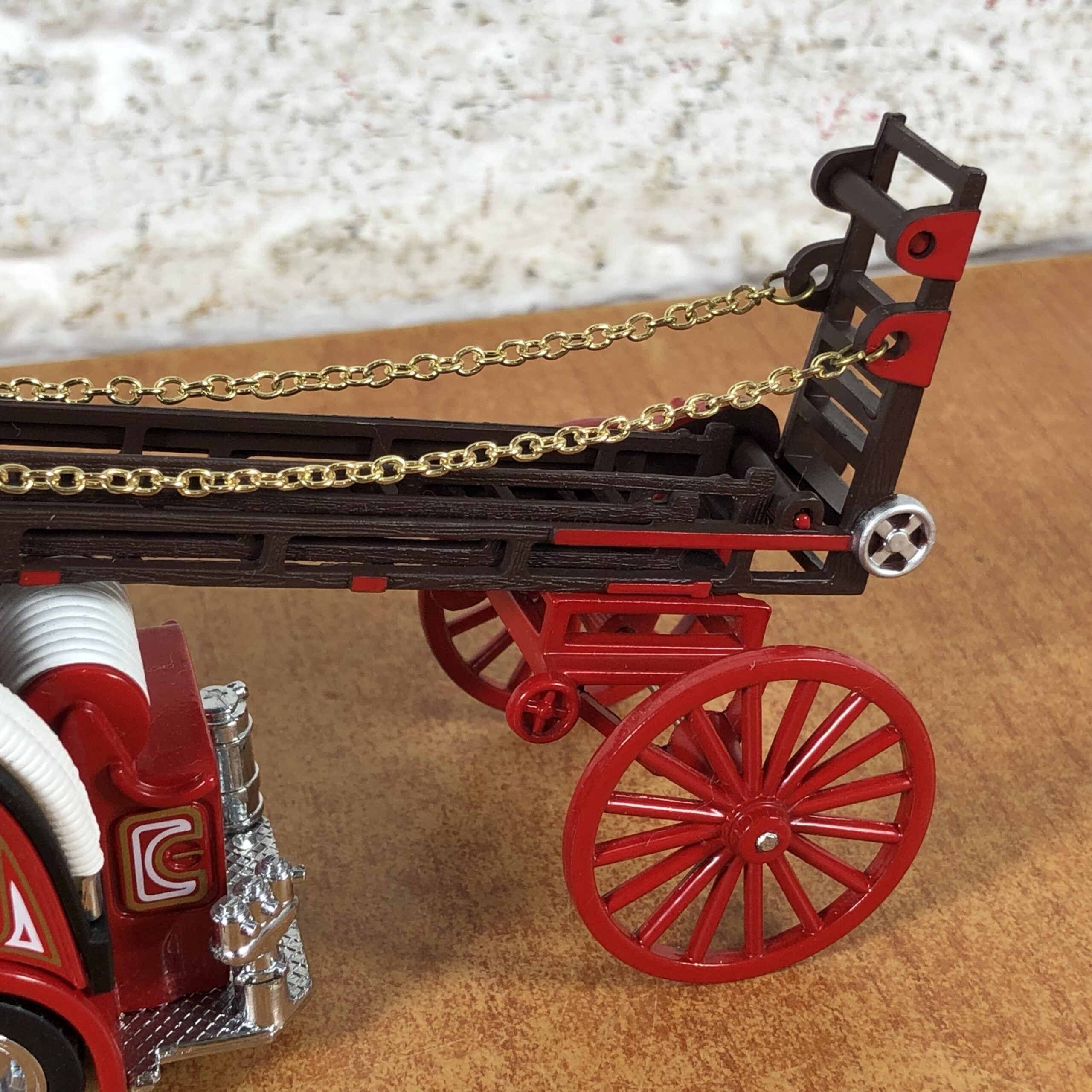 Matchbox 1936 Leyland Cub Fire Engine with Extending Ladder - Image 8