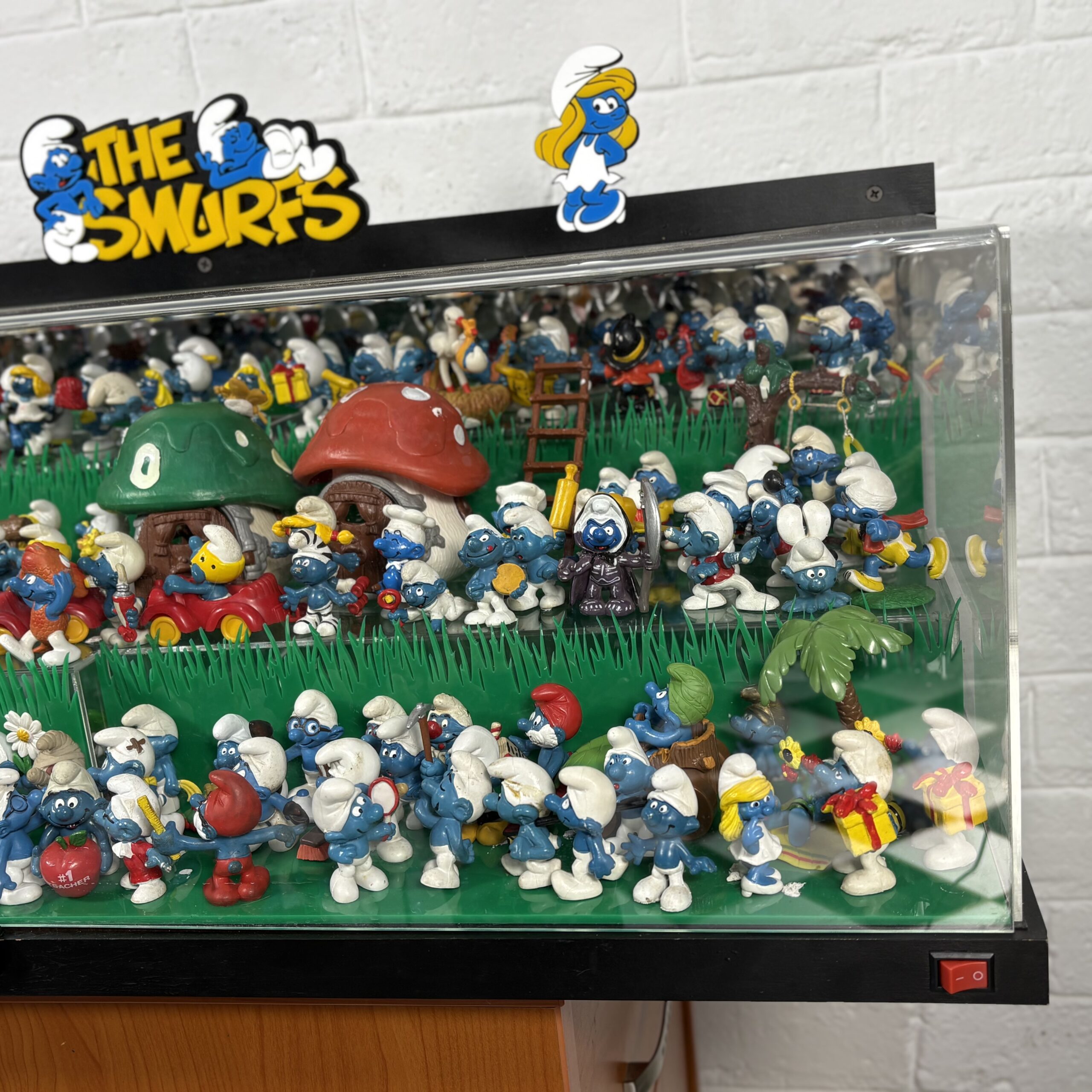 Large 'The Smurfs' Light-Up Display Case (Case Only) - Image 6